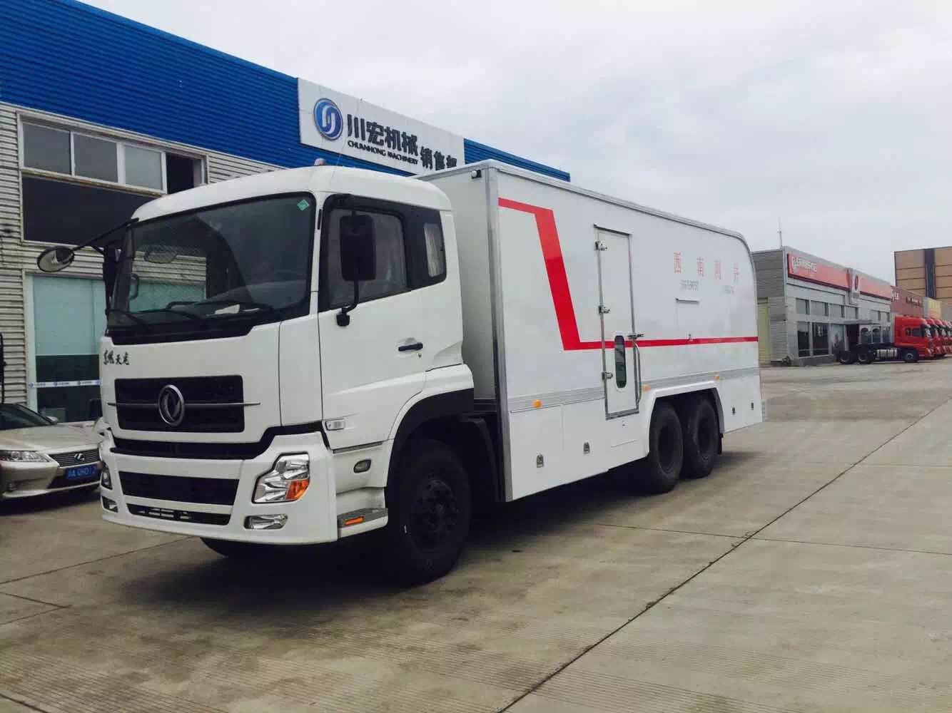 专用-3 石油勘探车.jpg
