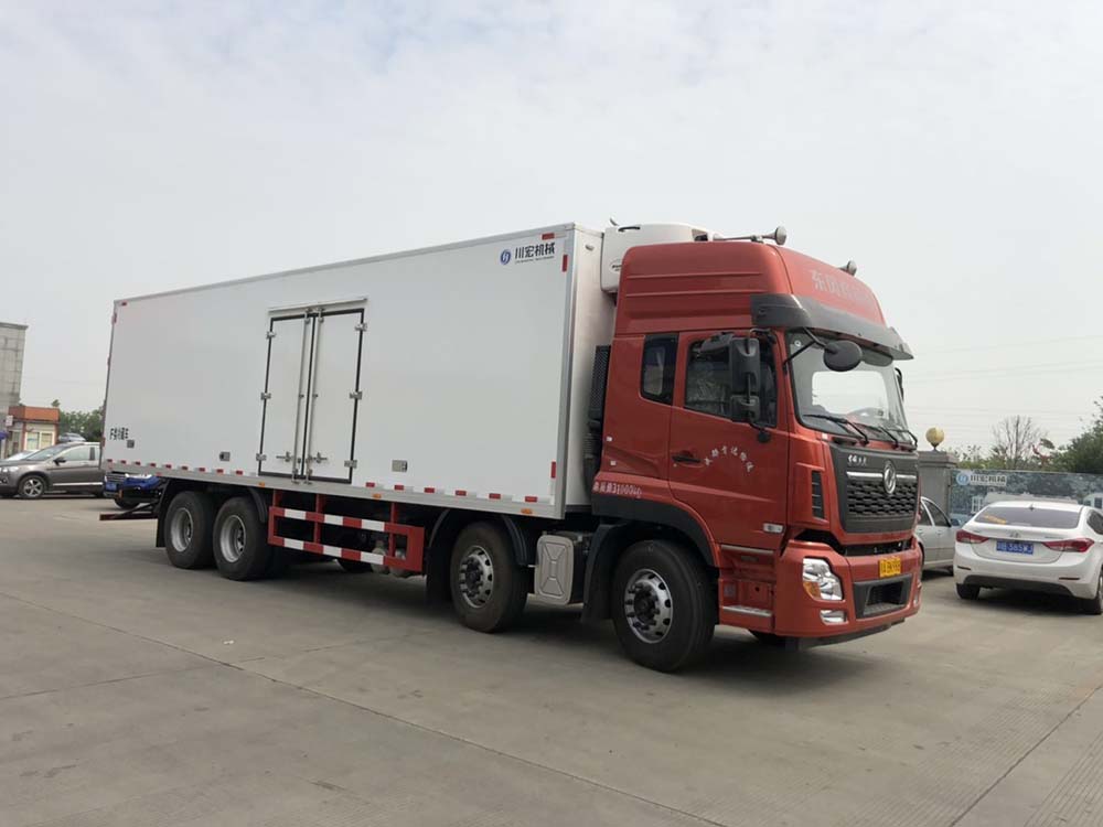 东风天龙冷藏车